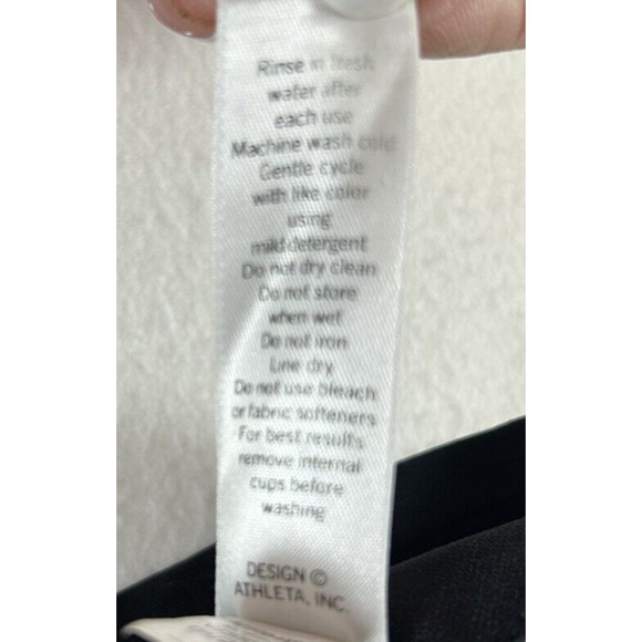 ATHLETA Veracruz Bikini Top Black/Gray Striped size Medium has pads - Picture 4 of 4